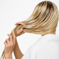 Schwarzkopf-BlondMe-Bond-Repair-odzywka-wzmacniajaco-nawilzajacy-wlosy-blond-300mlnazwy1.png